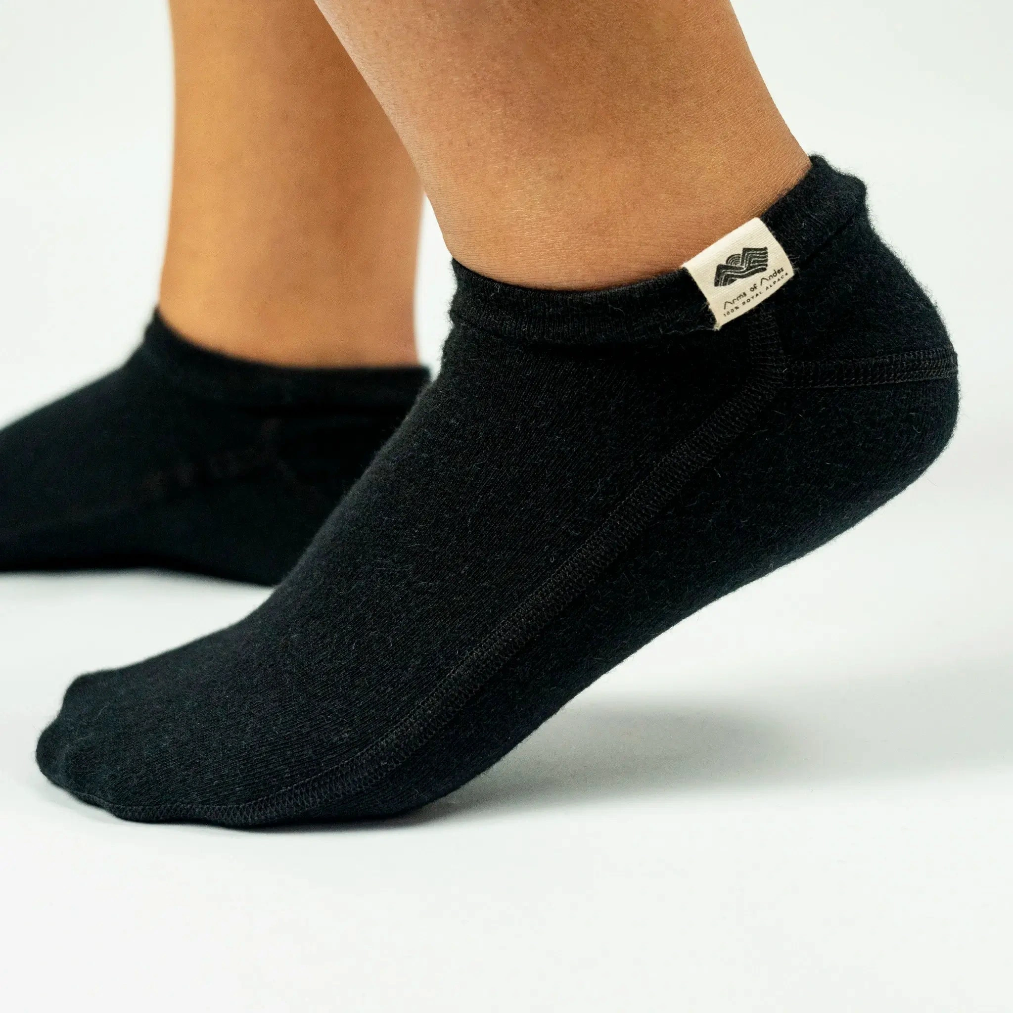 Cozy Alpaca Bliss: Unisex Slipper Socks - 420 Midweight Comfort for Your Feet
