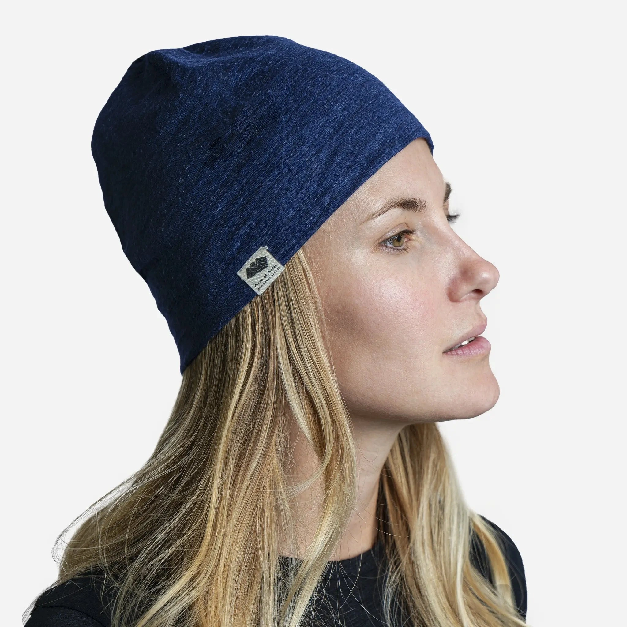 Cozy Alpaca Beanie: Featherlight Warmth 160 Ultralight Winter Essential